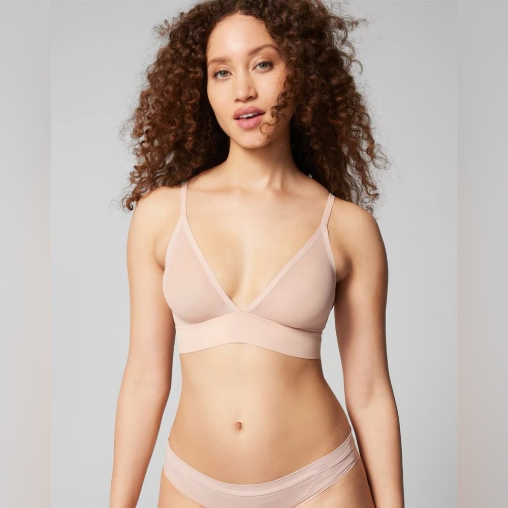 Soma Triangle Mesh Bralette in Hush Neutral Tan / Cream